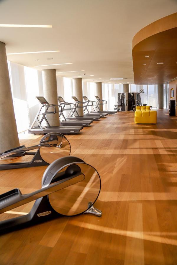 ホテル ザ プラザ ティラナ エクステリア 写真 The gym at the Mandarin Oriental, Munich